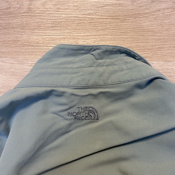 Mens North Face Button Up - Picture 3 of 4